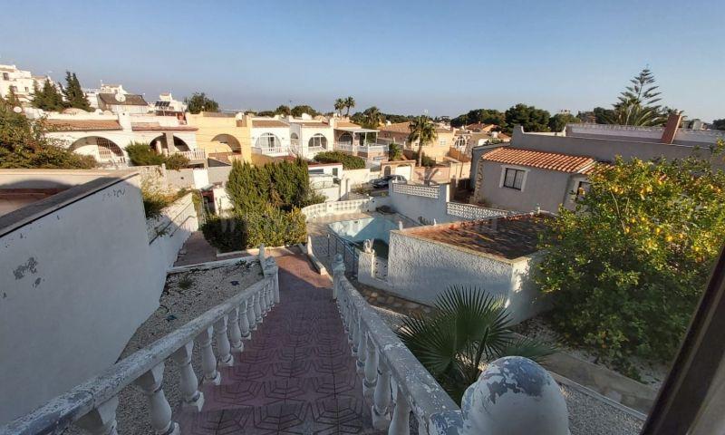 For sale of villa in Torrevieja