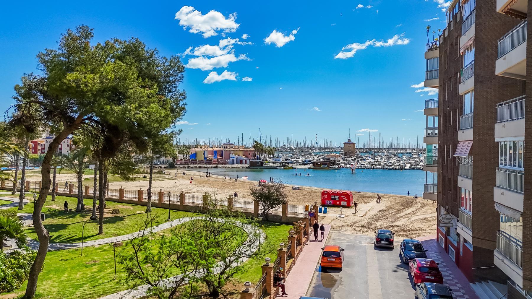 Продажа от

 Апартаменты на Torrevieja