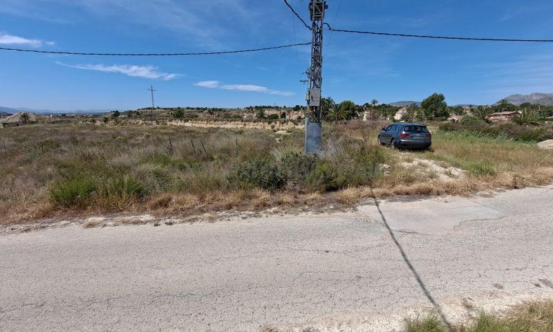For sale of land in Abanilla