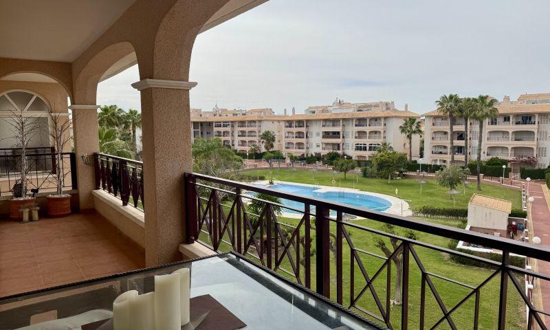 Verkoop van appartement in Orihuela Costa