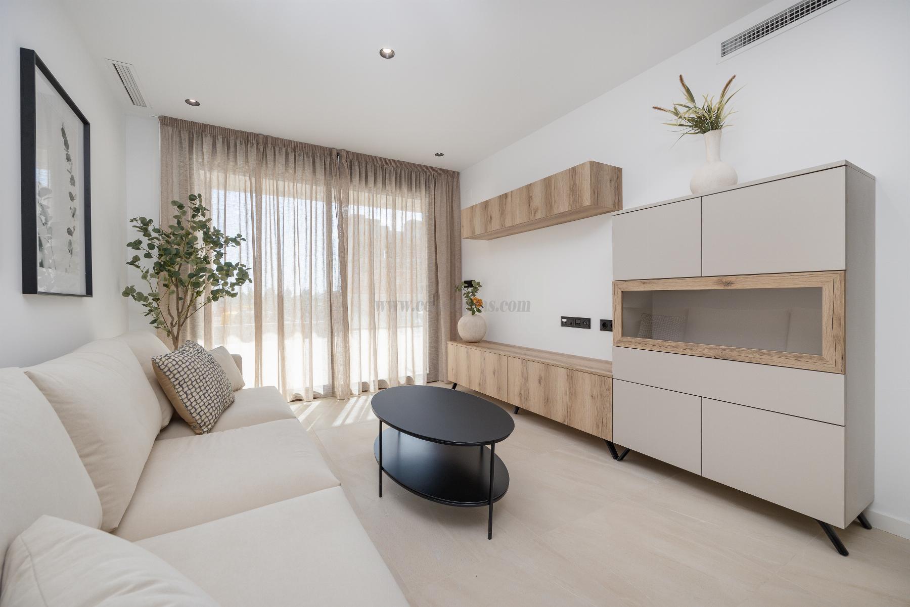 For sale of apartment in Los Alcázares