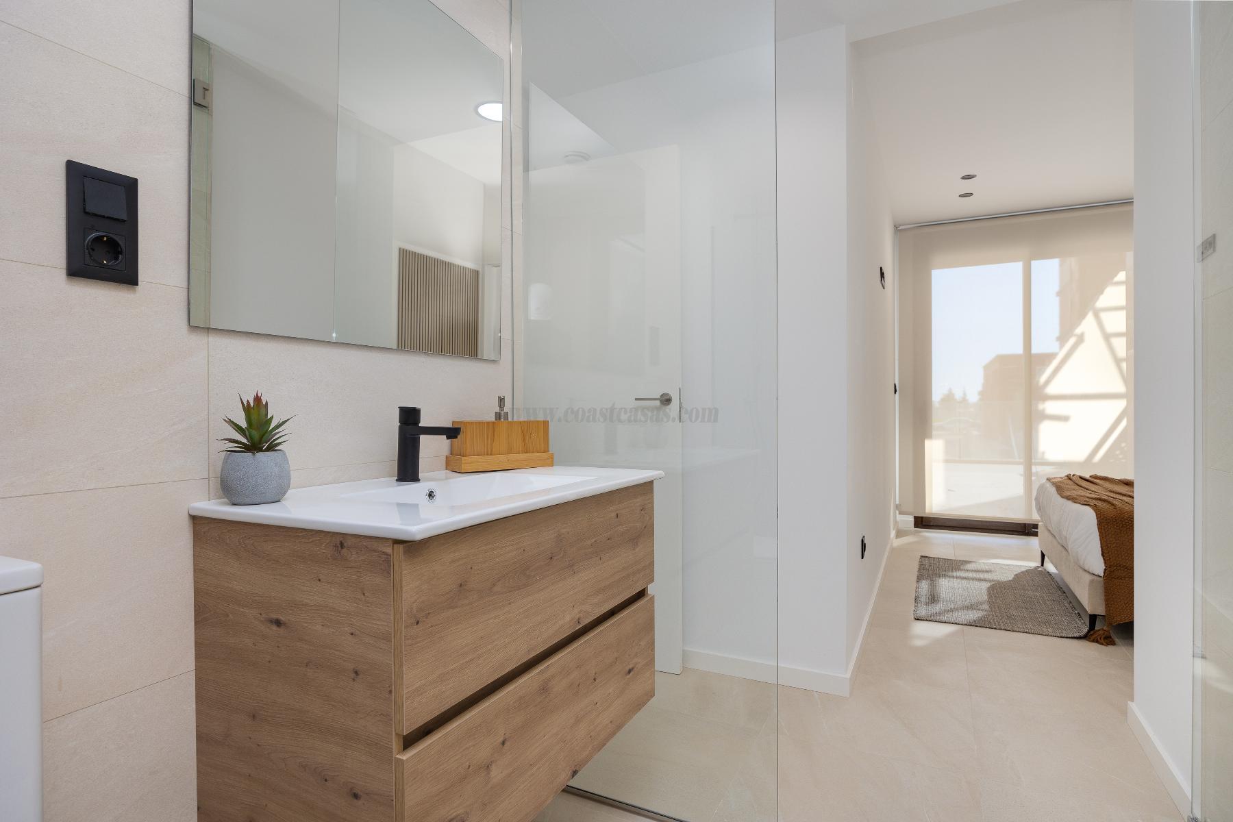 For sale of apartment in Los Alcázares