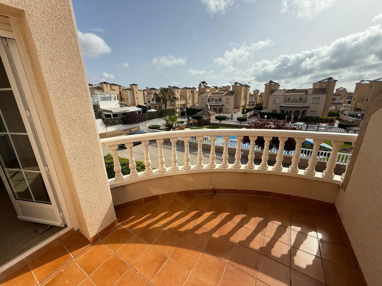 For sale of house in Orihuela Costa