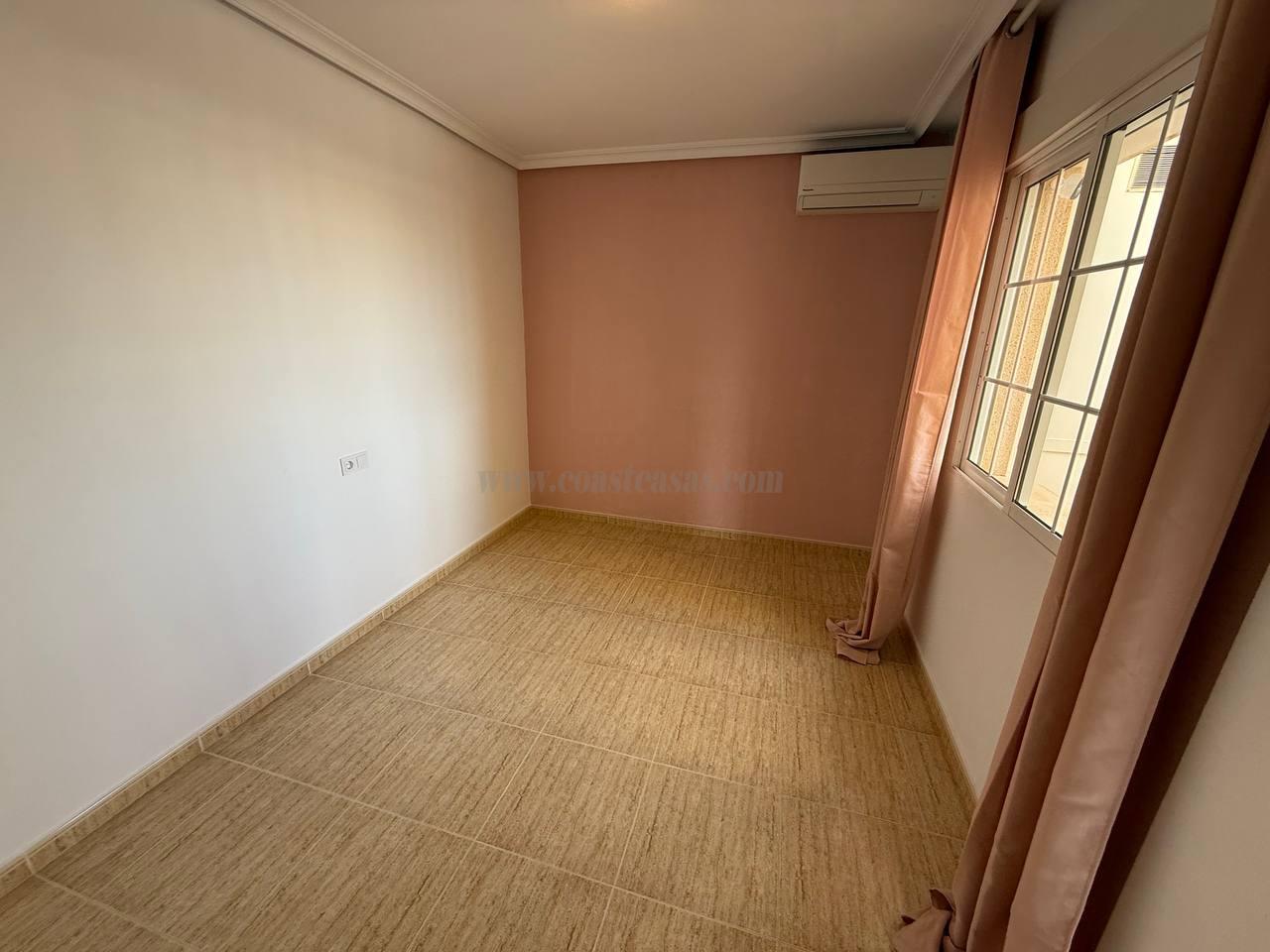 For sale of house in Orihuela Costa