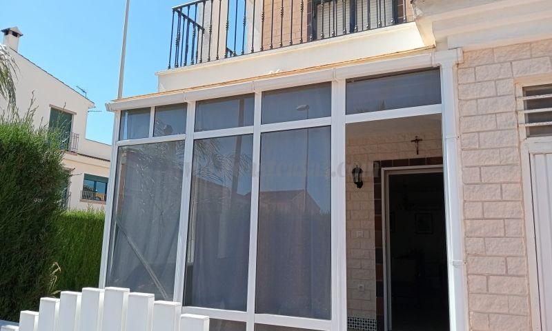 For sale of villa in Pilar De La Horadada