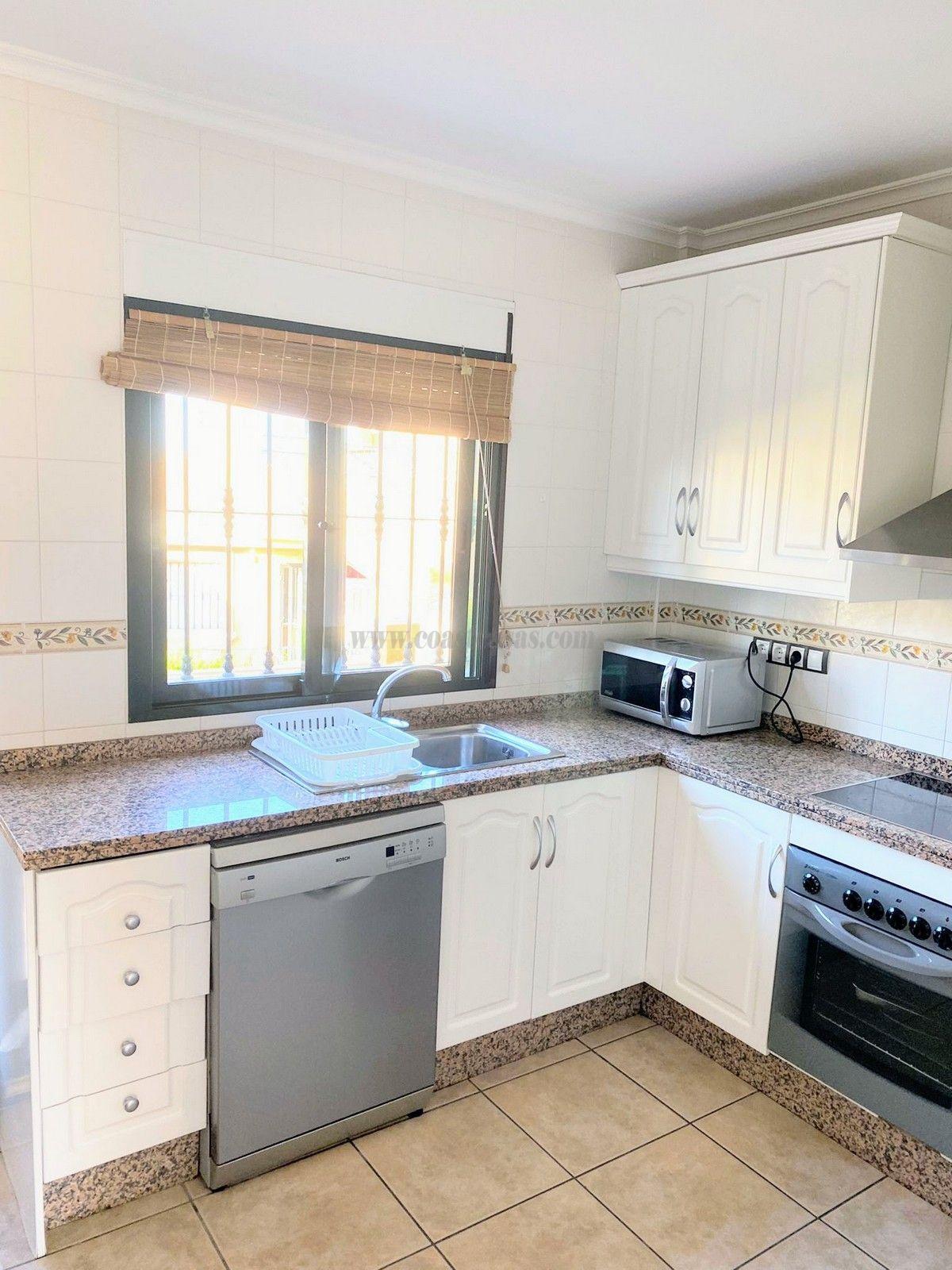For sale of chalet in Villamartín