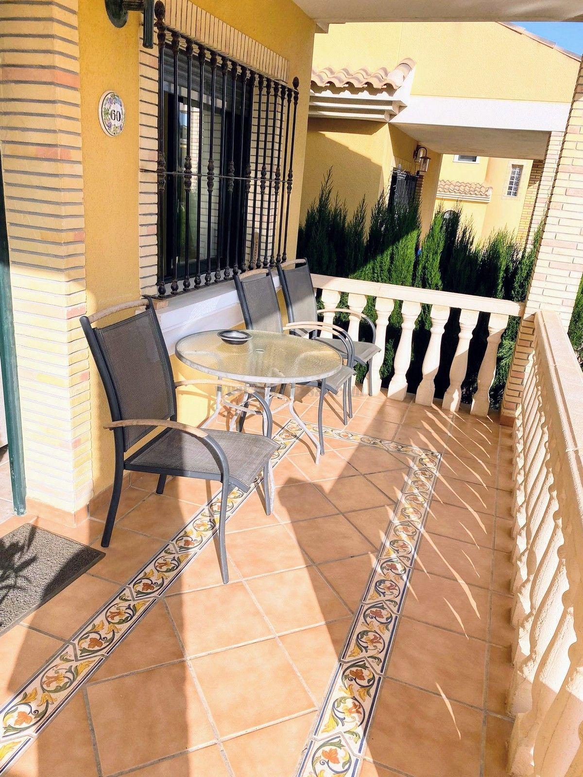 For sale of chalet in Villamartín