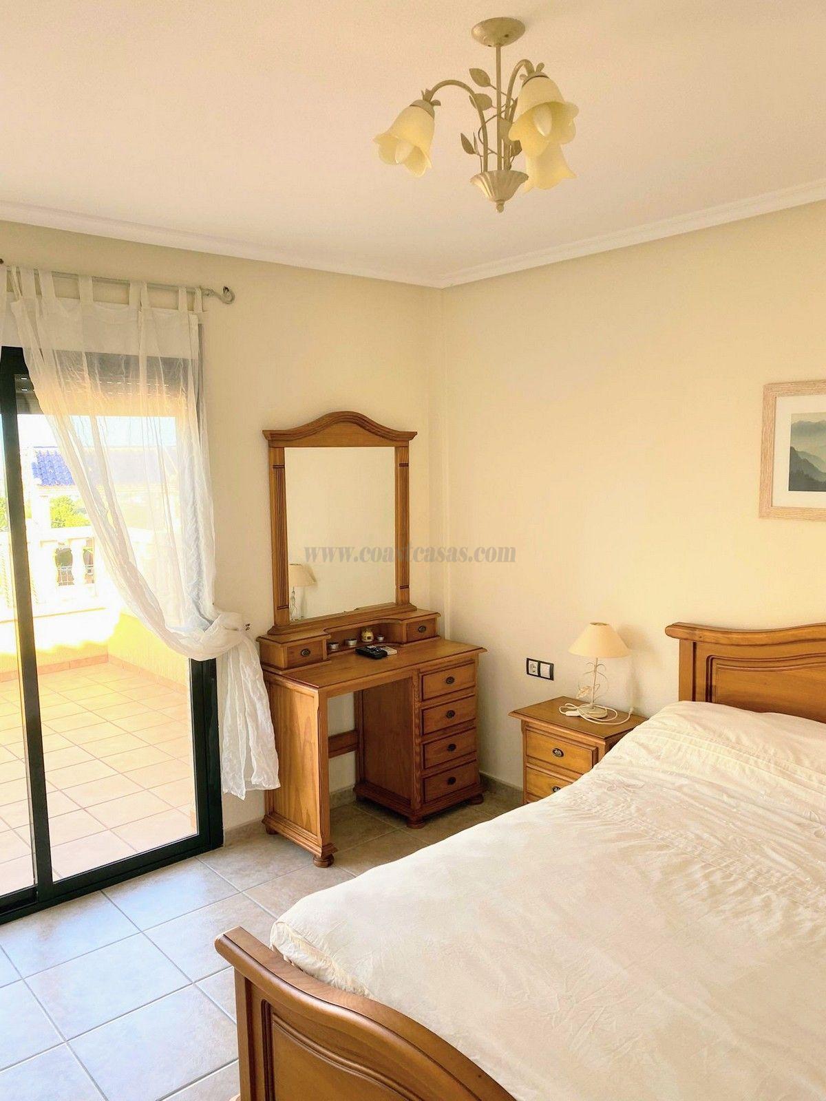 For sale of chalet in Villamartín