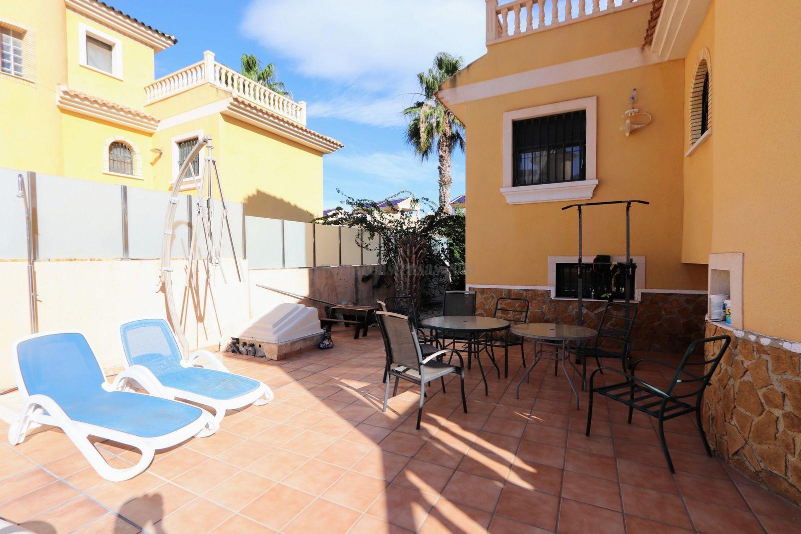 For sale of chalet in Villamartín