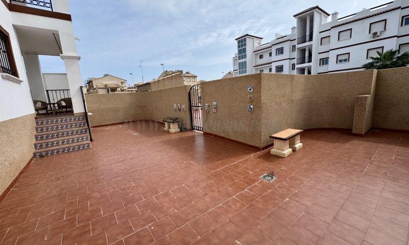 For sale of villa in Orihuela Costa