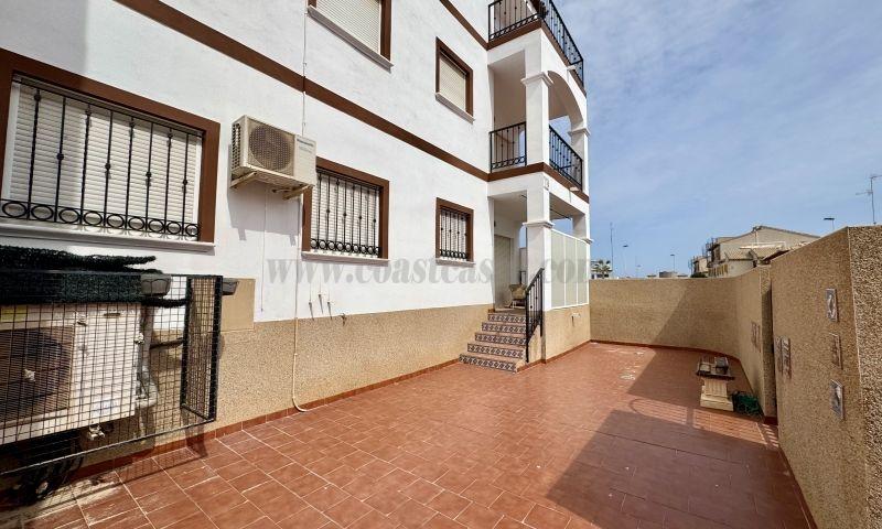 For sale of villa in Orihuela Costa