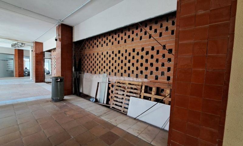 For sale of commercial in Orihuela Costa