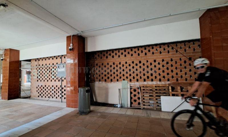 For sale of commercial in Orihuela Costa