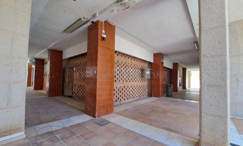 For sale of commercial in Orihuela Costa