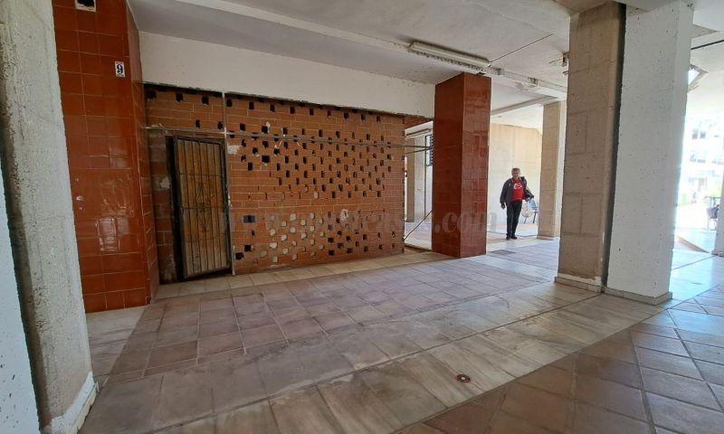 For sale of commercial in Orihuela Costa