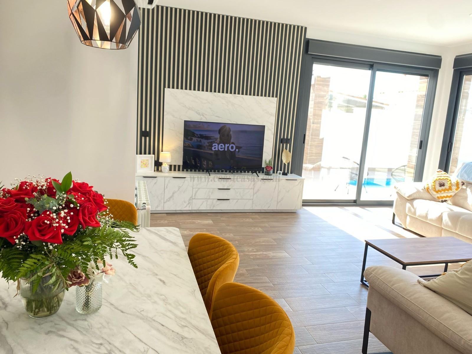 For sale of chalet in Orihuela Costa