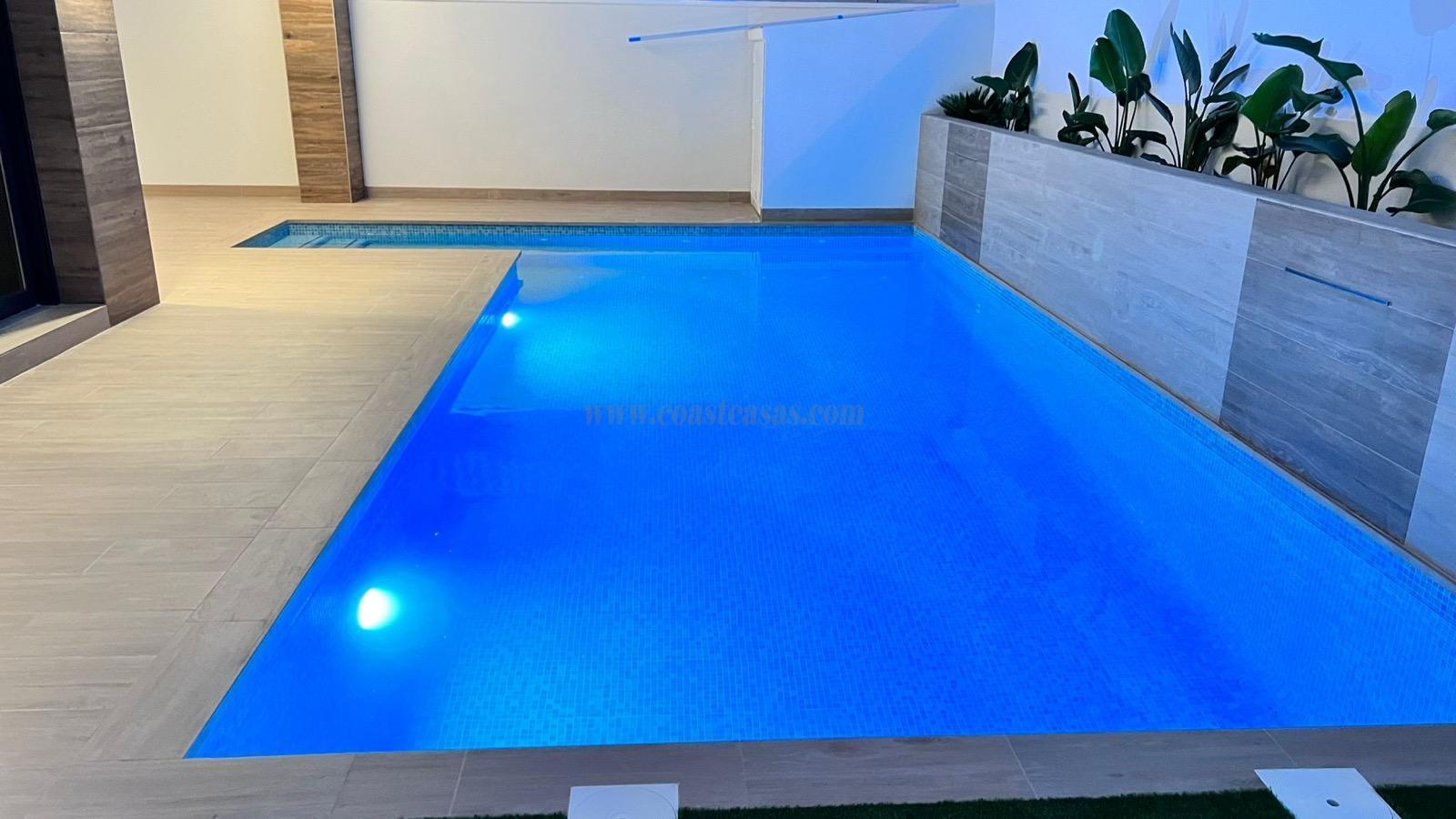 For sale of chalet in Orihuela Costa