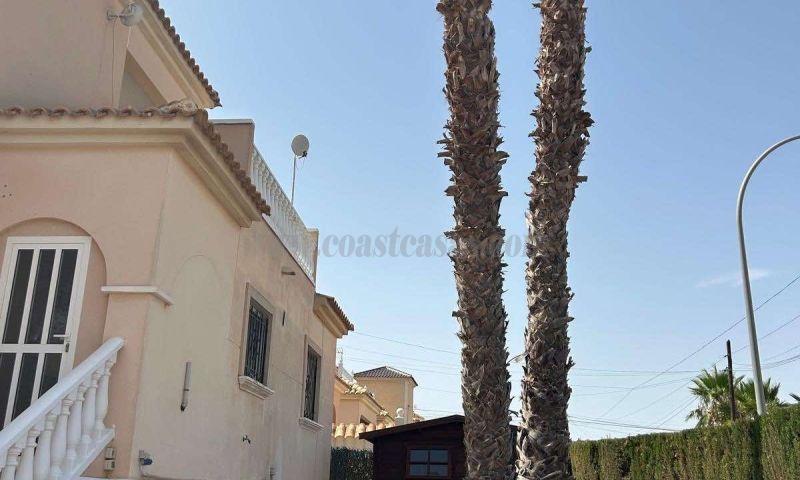 For sale of villa in Orihuela Costa