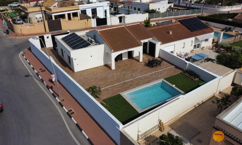 For sale of villa in Torrevieja