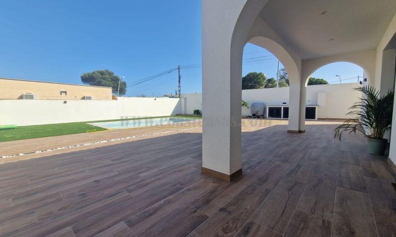 For sale of villa in Torrevieja