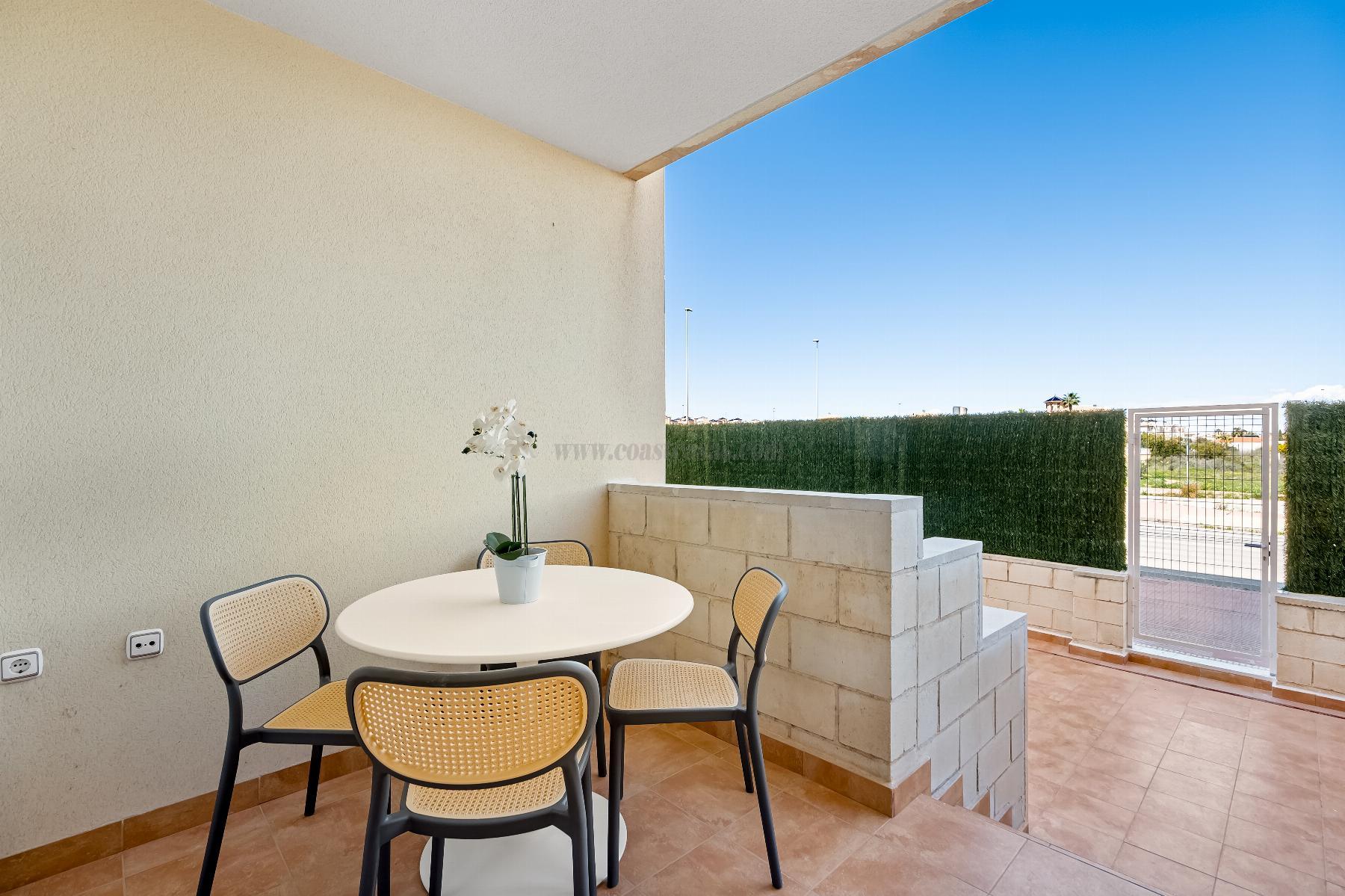 For sale of apartment in Orihuela Costa