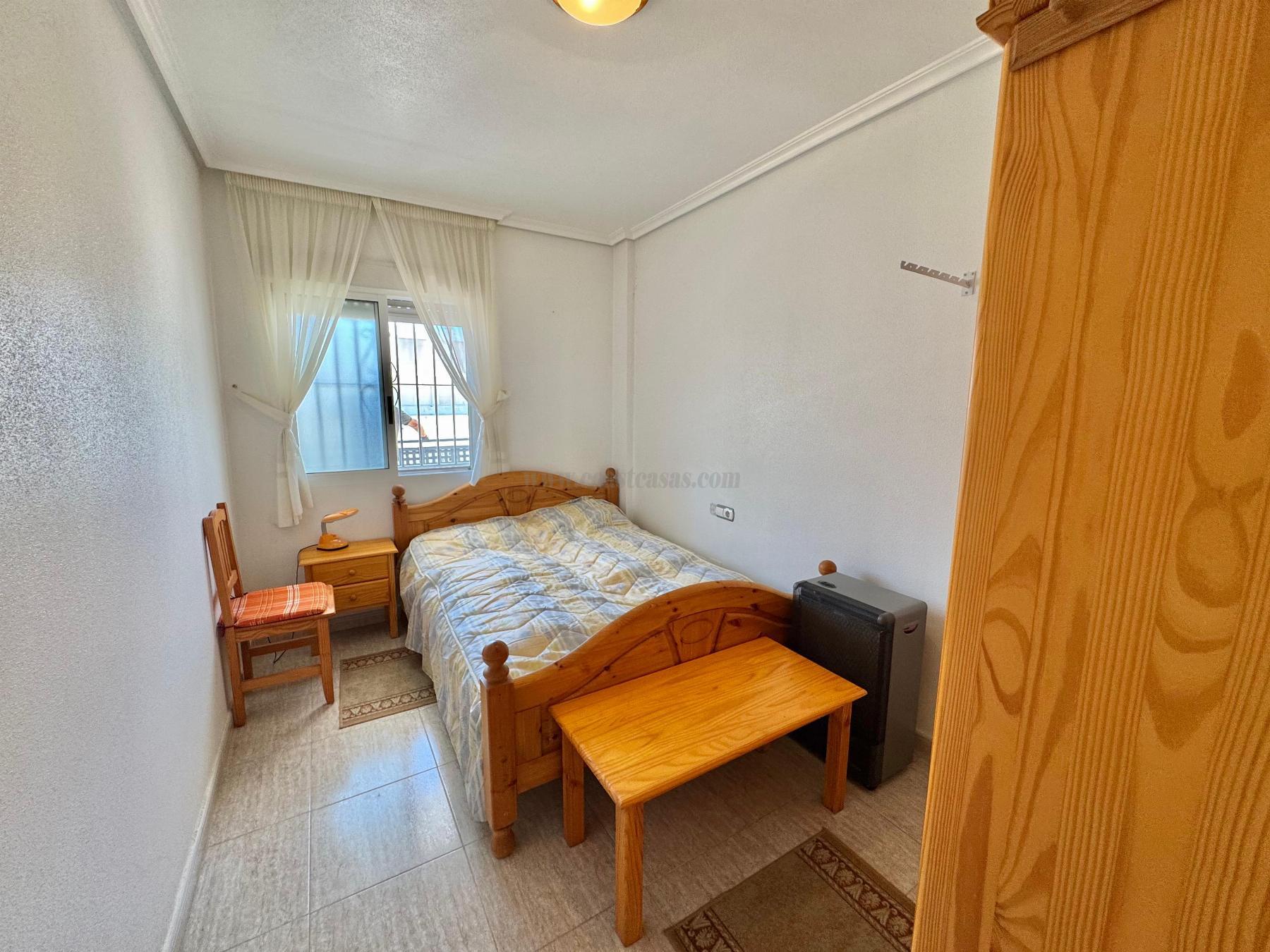 For sale of apartment in Almoradí