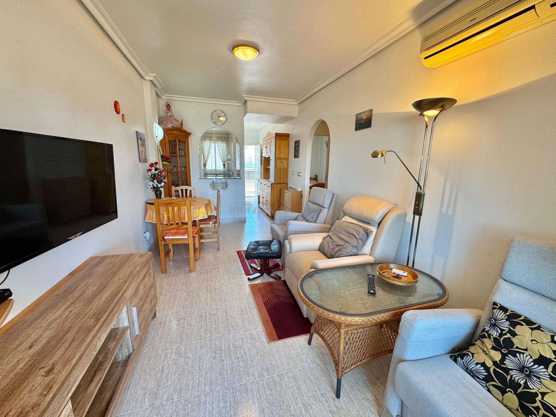 For sale of apartment in Almoradí