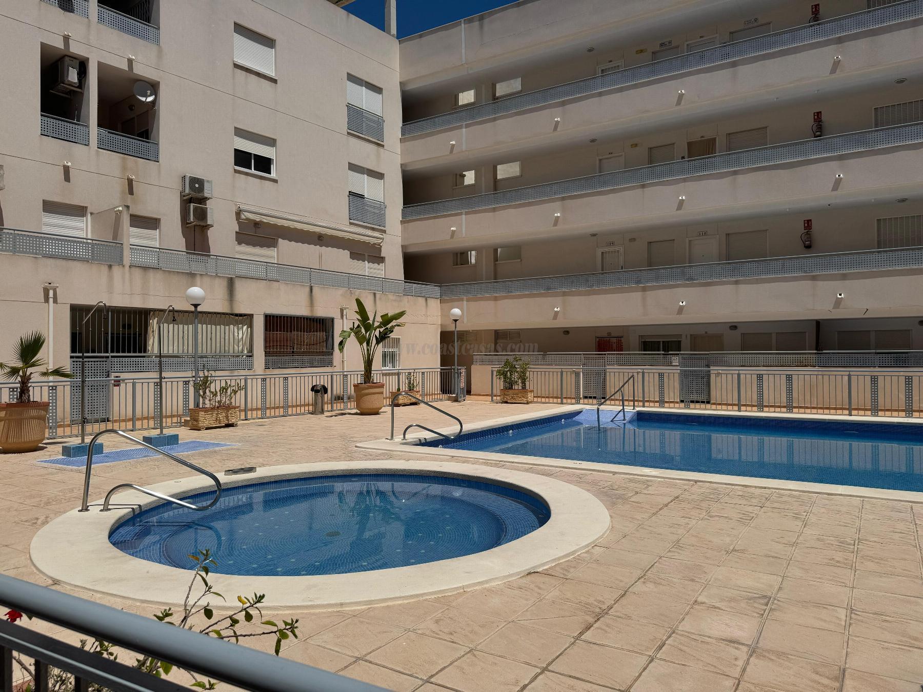 For sale of apartment in Almoradí