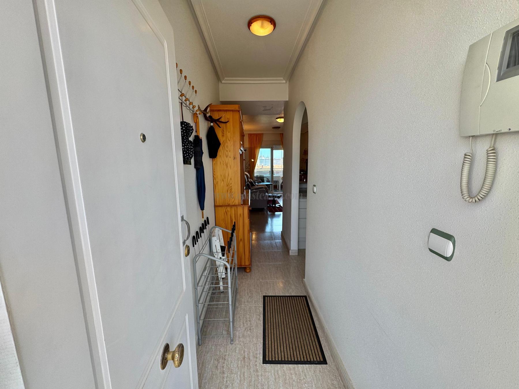 For sale of apartment in Almoradí