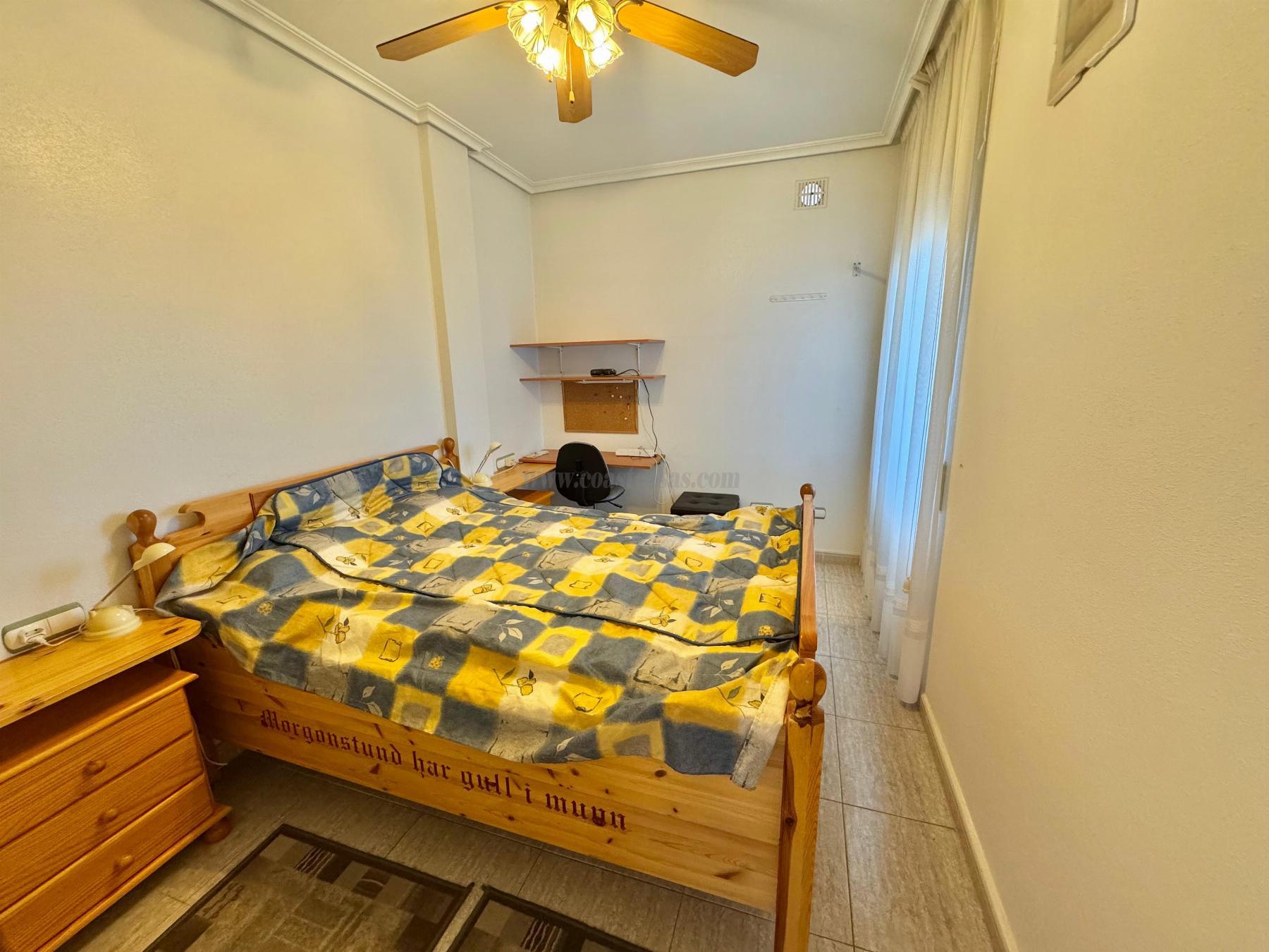 For sale of apartment in Almoradí