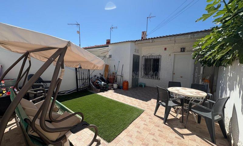 For sale of chalet in Torrevieja