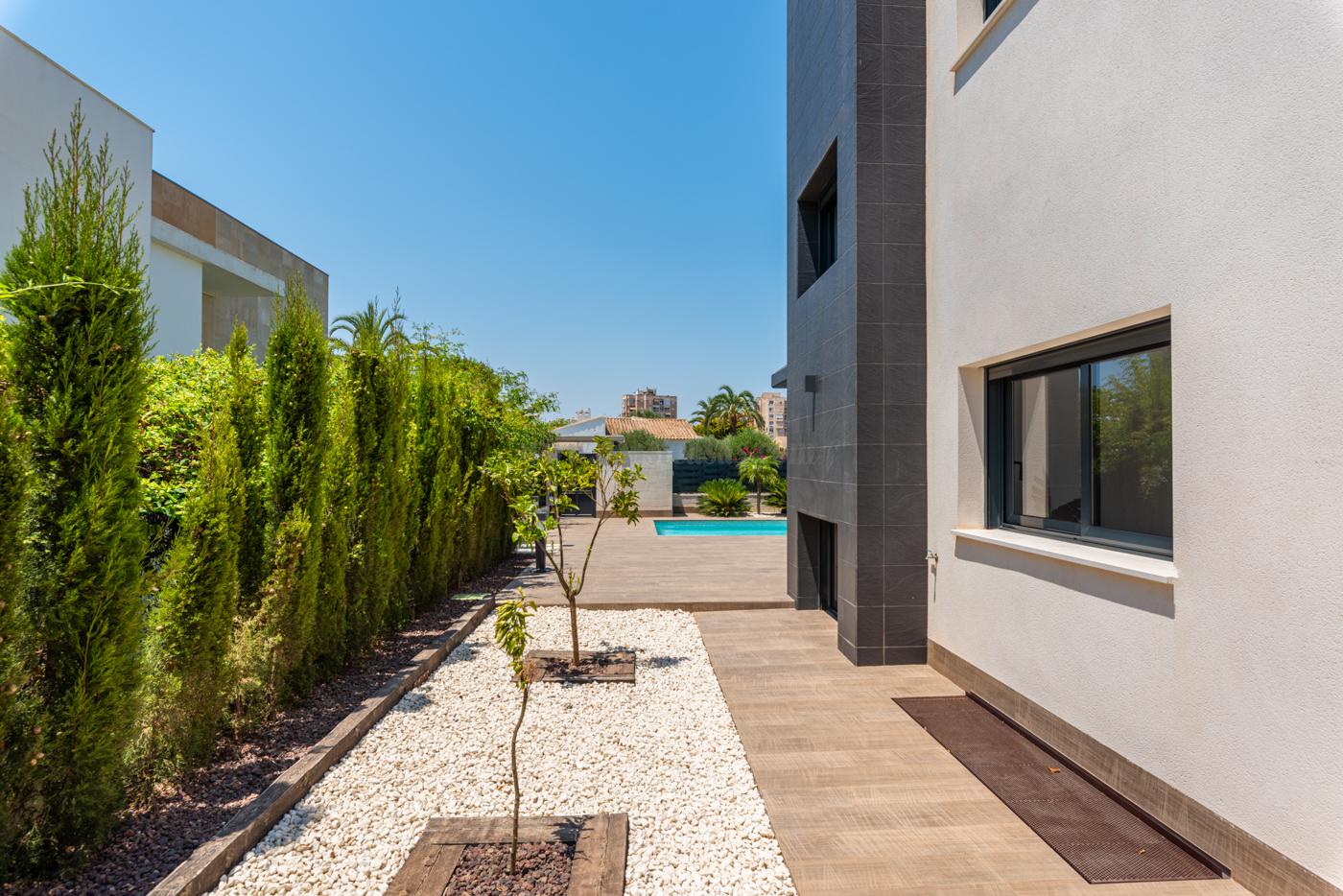 For sale of villa in Cartagena