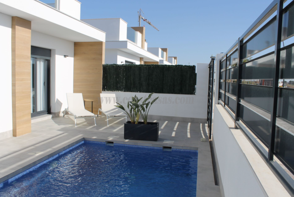 For sale of villa in Torre Pacheco