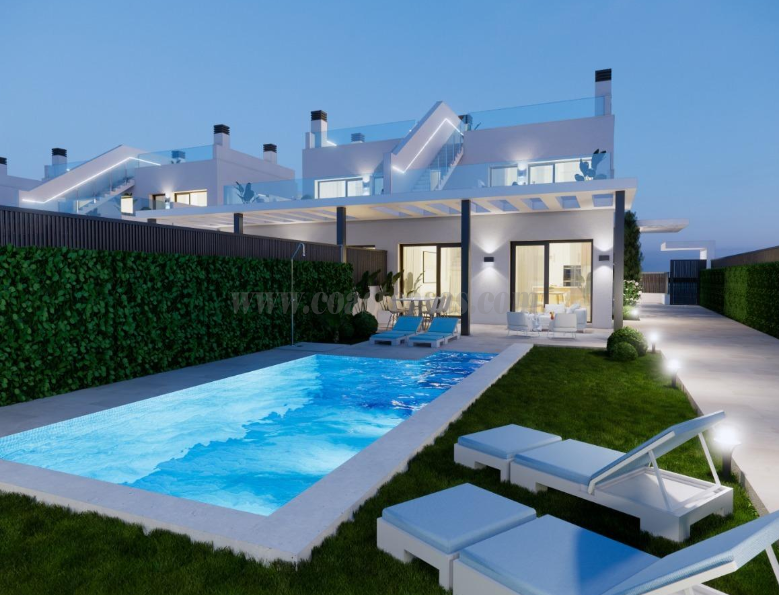 For sale of house in Los Alcázares