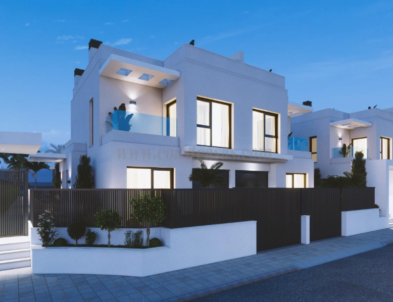 For sale of house in Los Alcázares