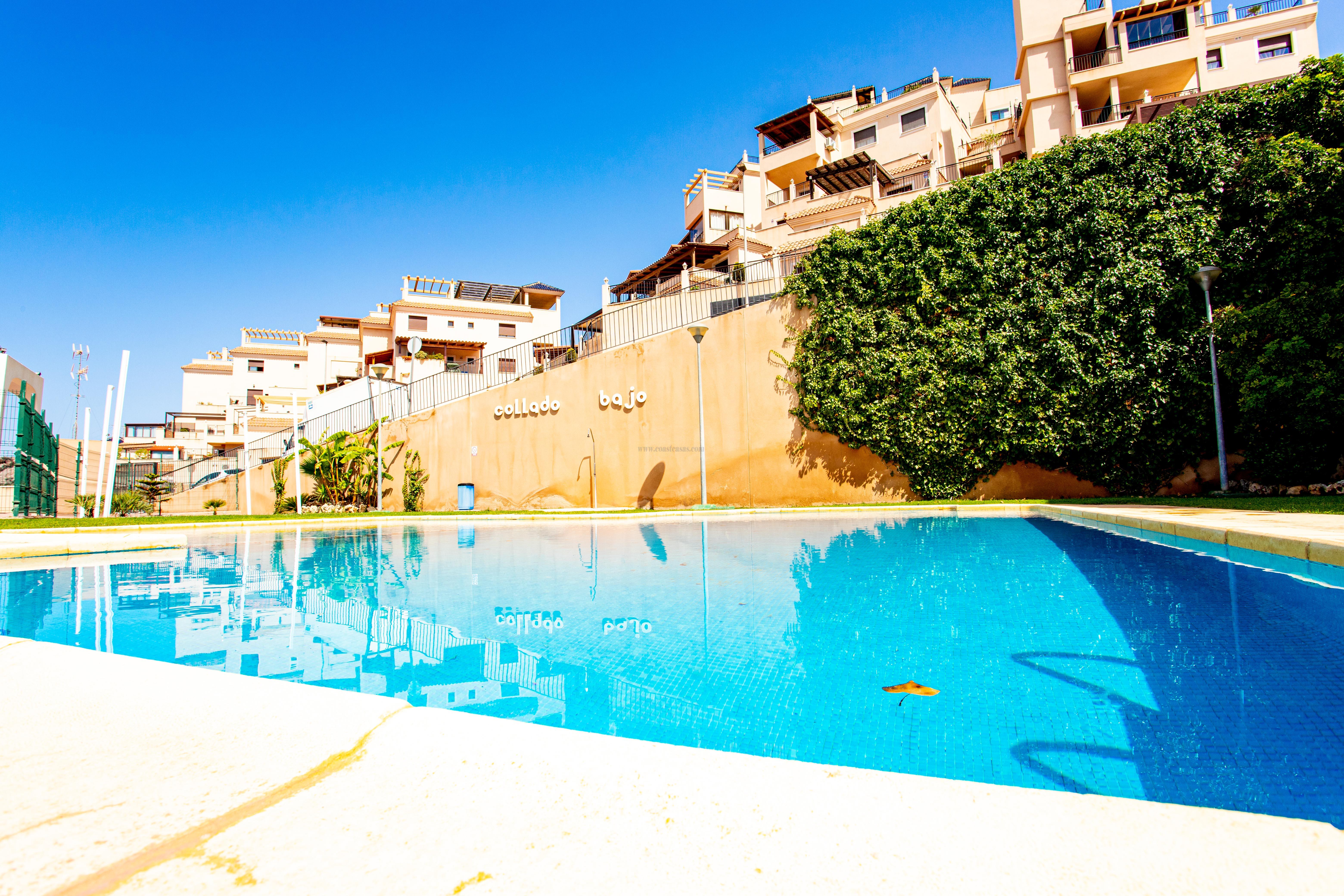 For sale of flat in Águilas
