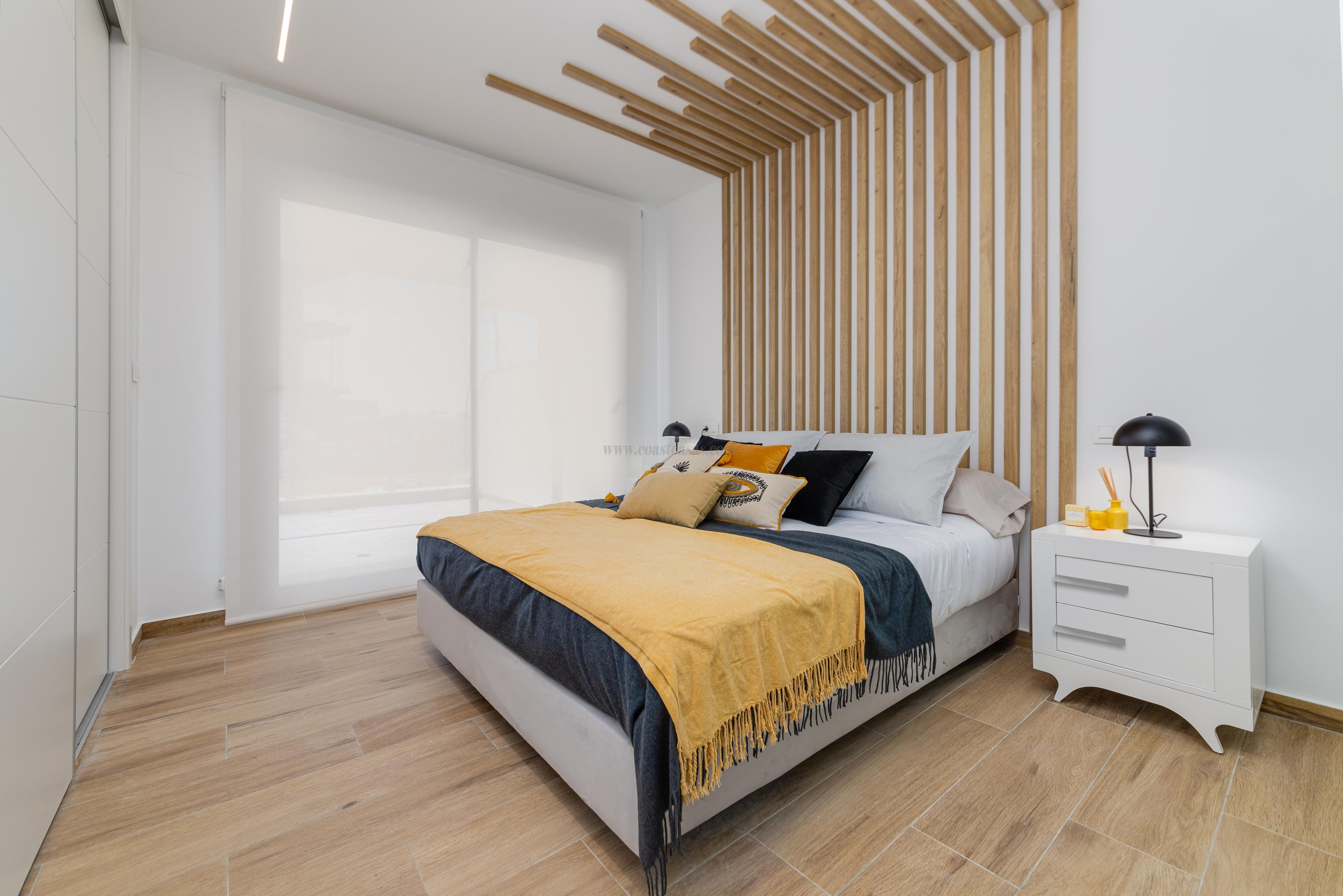 For sale of flat in Los Alcázares