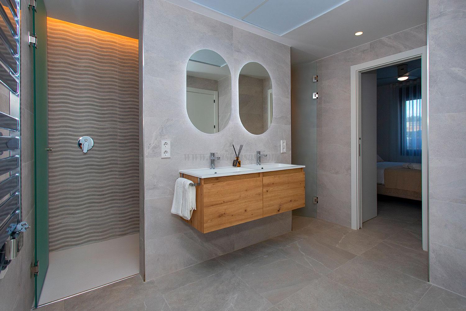 For sale of duplex in Torremanzanas