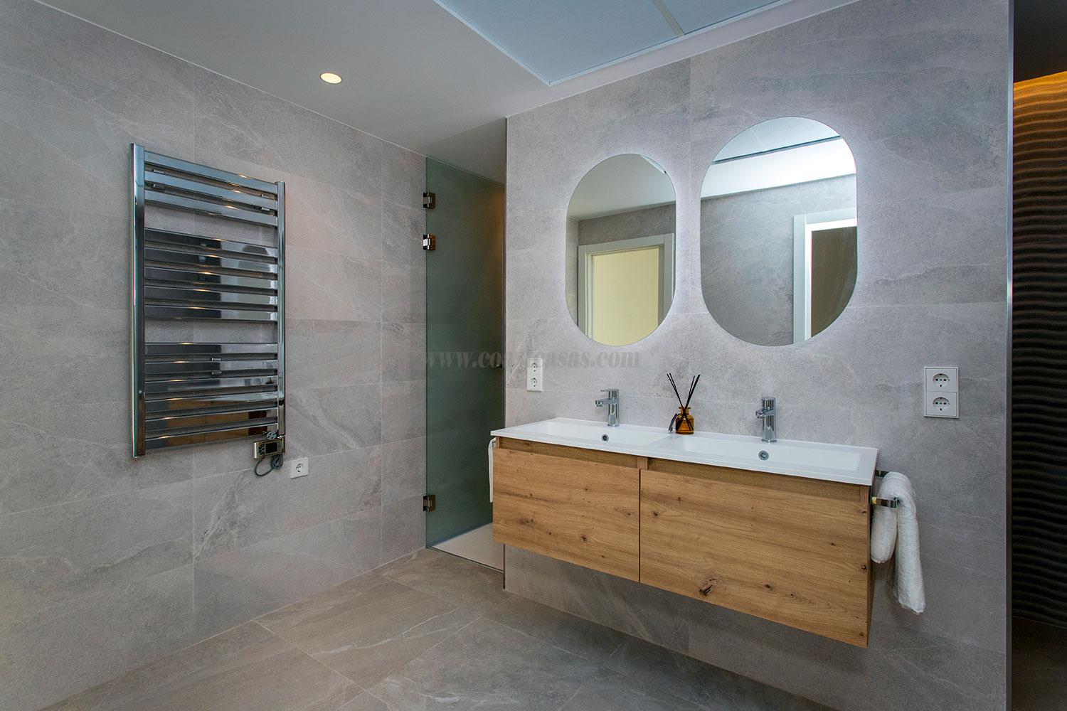 For sale of duplex in Torremanzanas