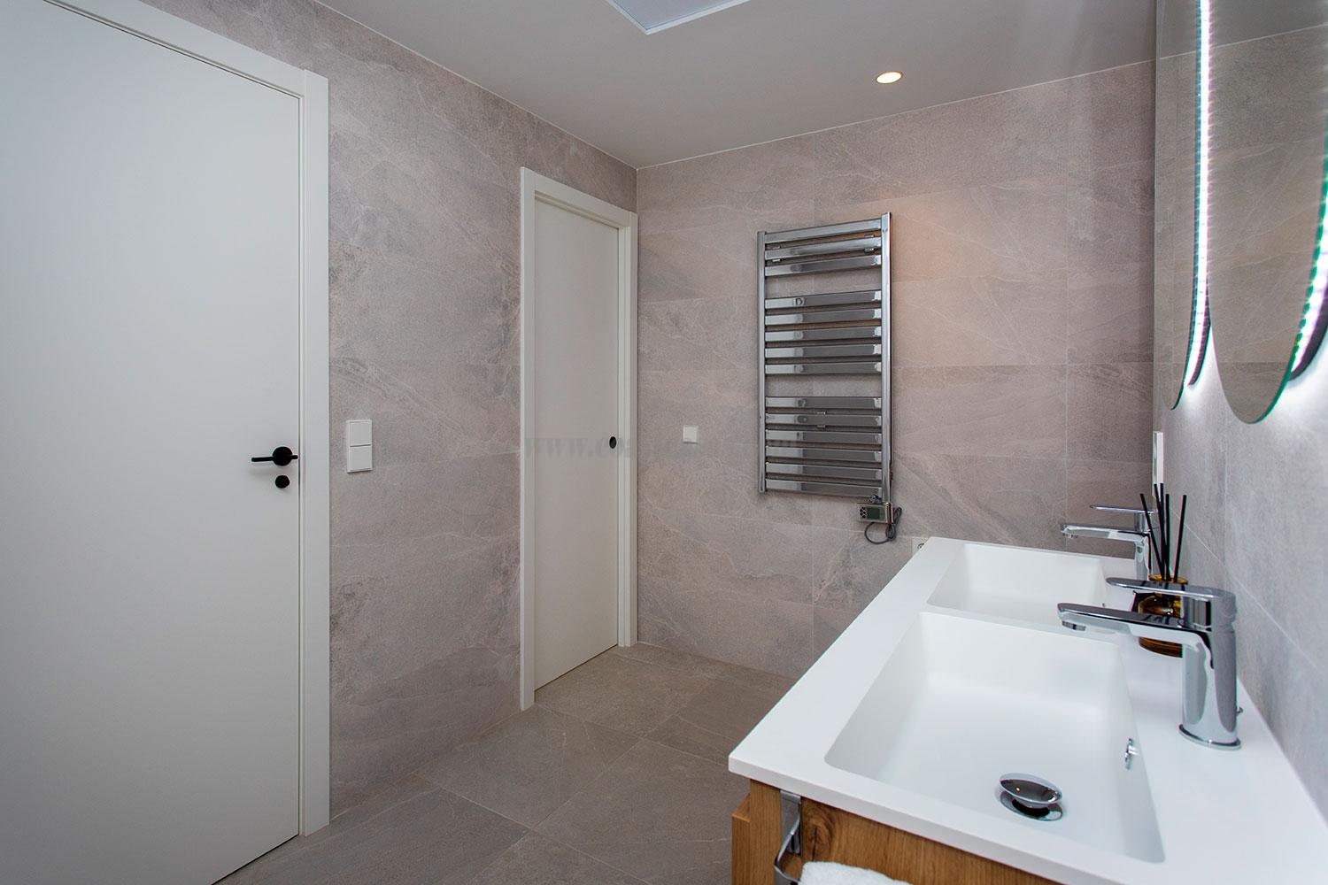 For sale of duplex in Torremanzanas