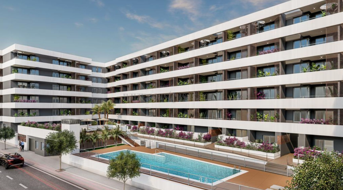 For sale of flat in Águilas