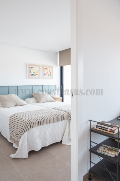 For sale of villa in Pilar de la Horadada