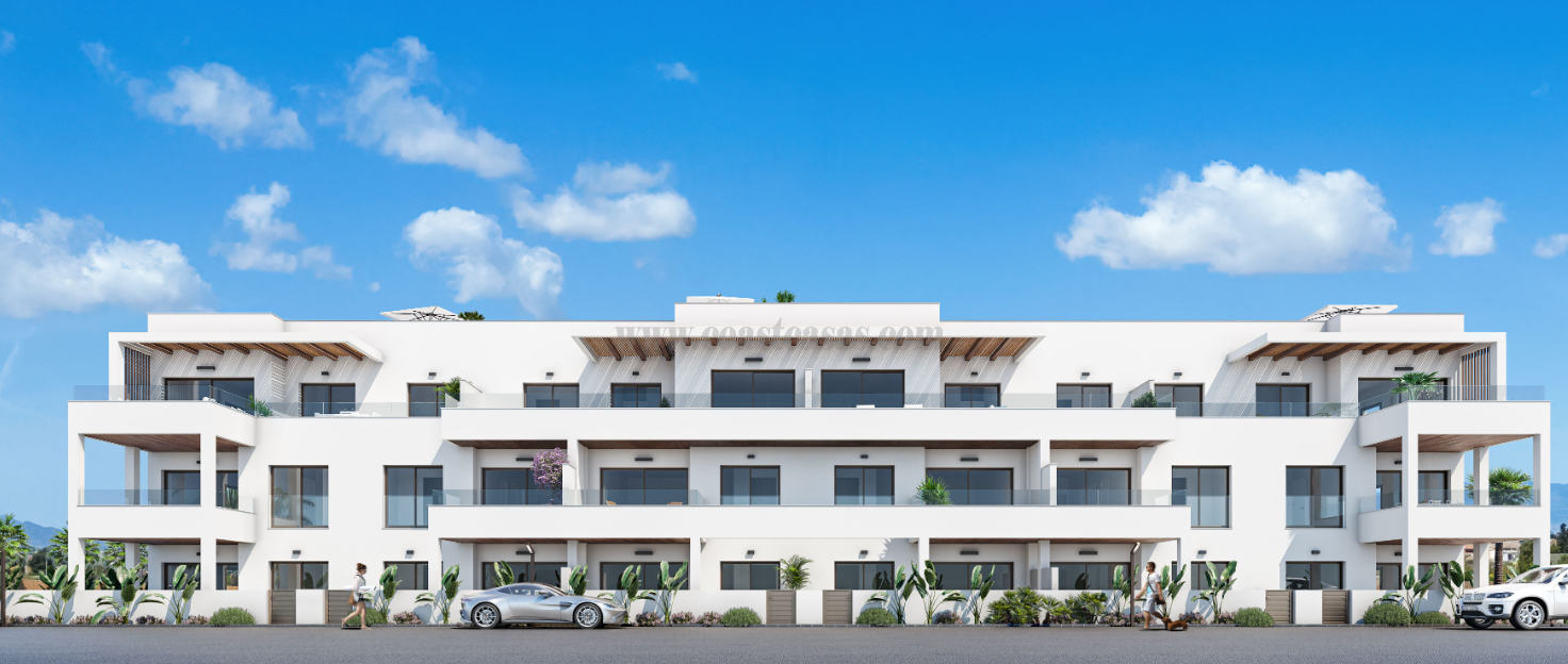 For sale of flat in Los Alcázares