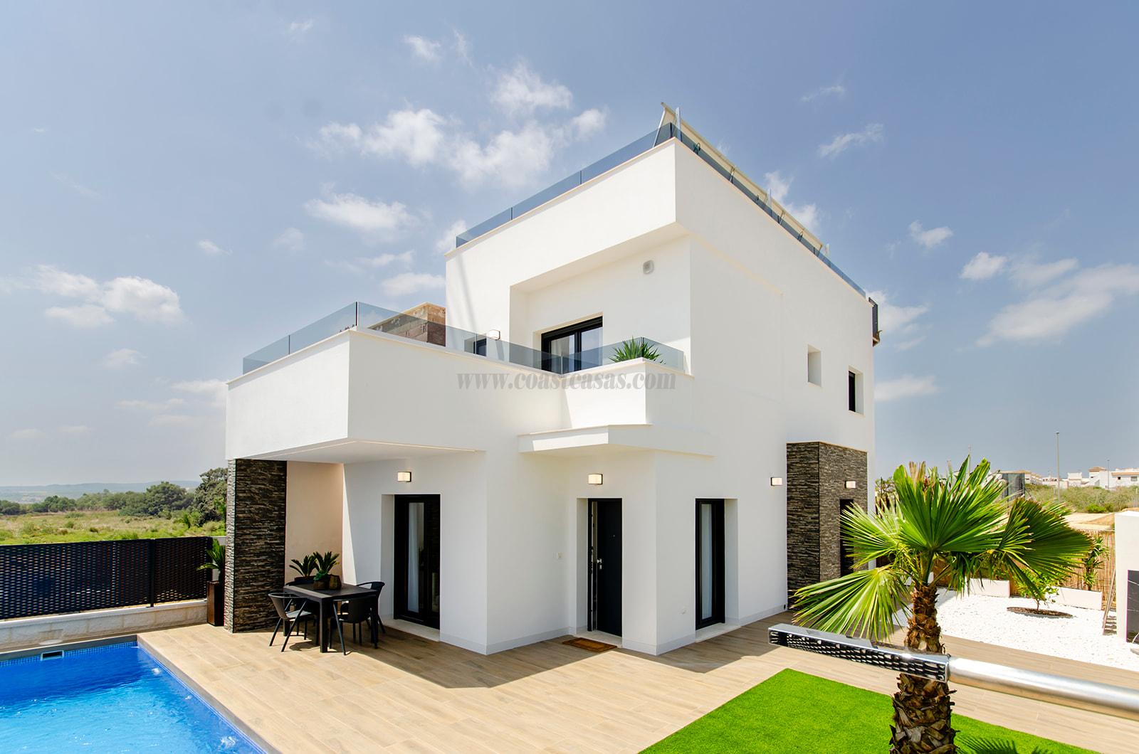 For sale of villa in Orihuela