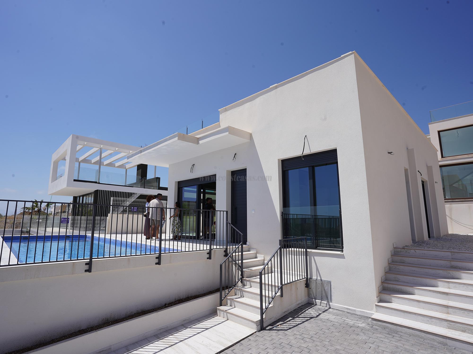 For sale of villa in Polop
