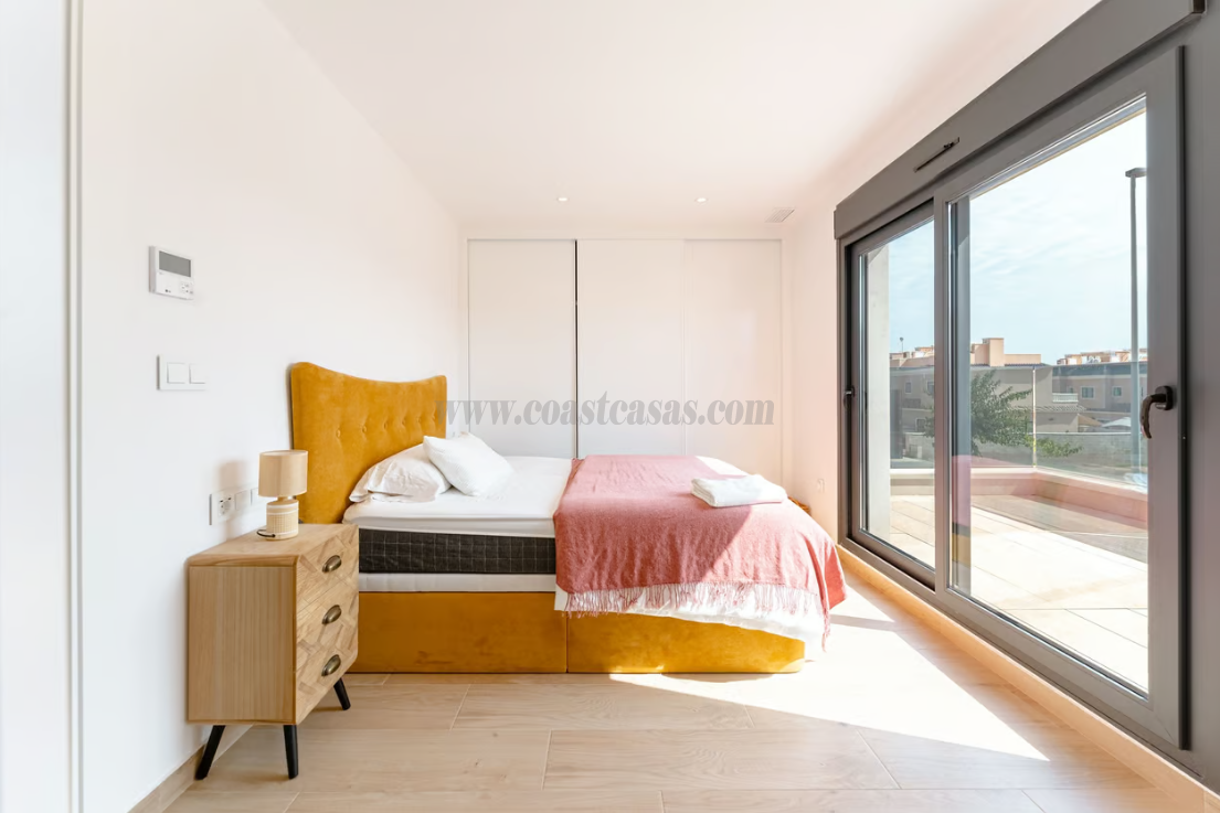 For sale of house in Pilar de la Horadada