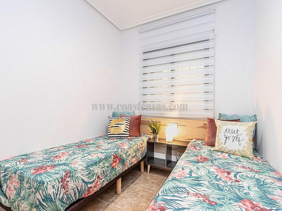 For sale of apartment in Orihuela Costa