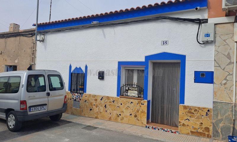 Verkoop van villa in Hondón De Las Nieves