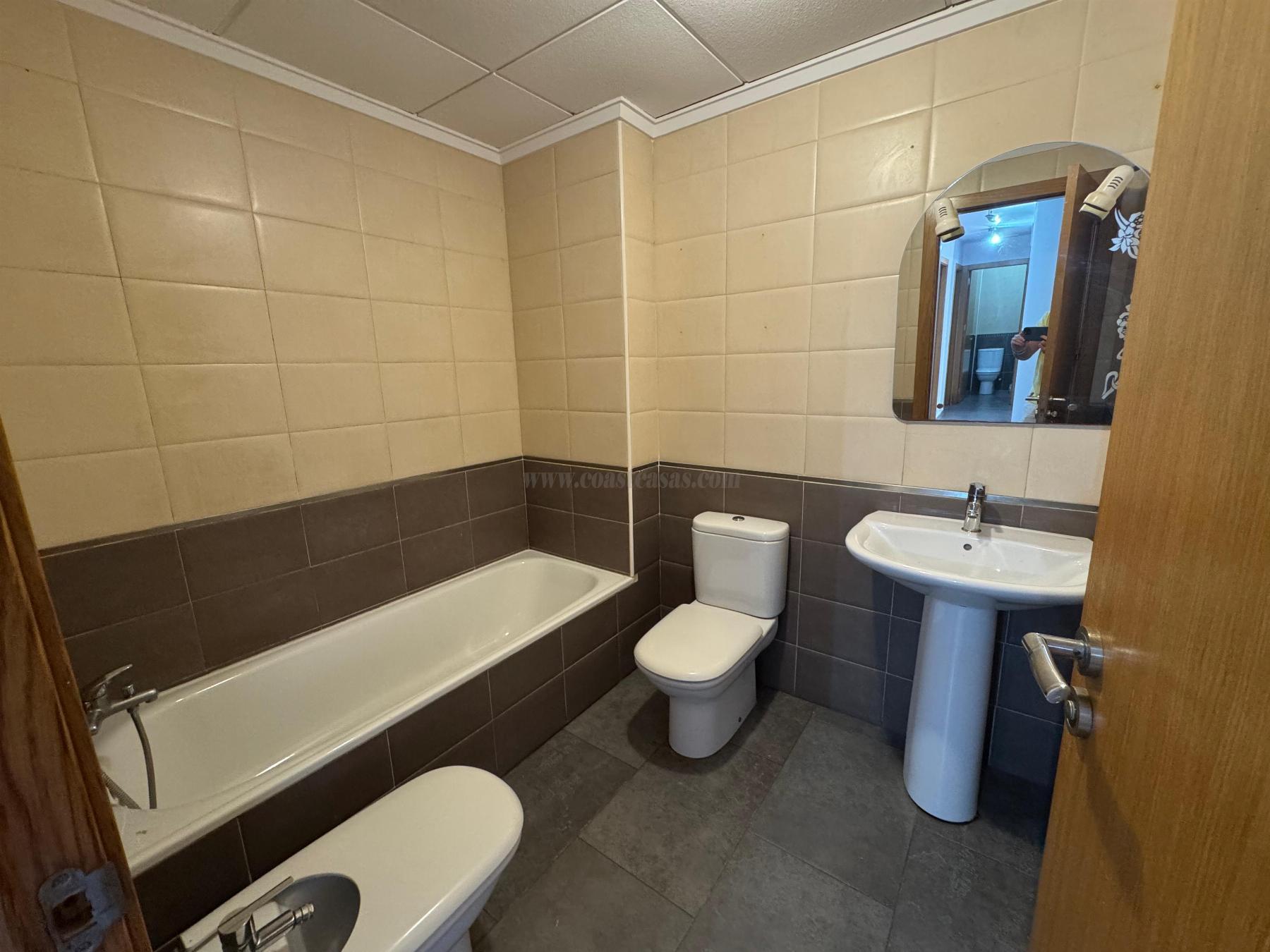 For sale of apartment in Almoradí