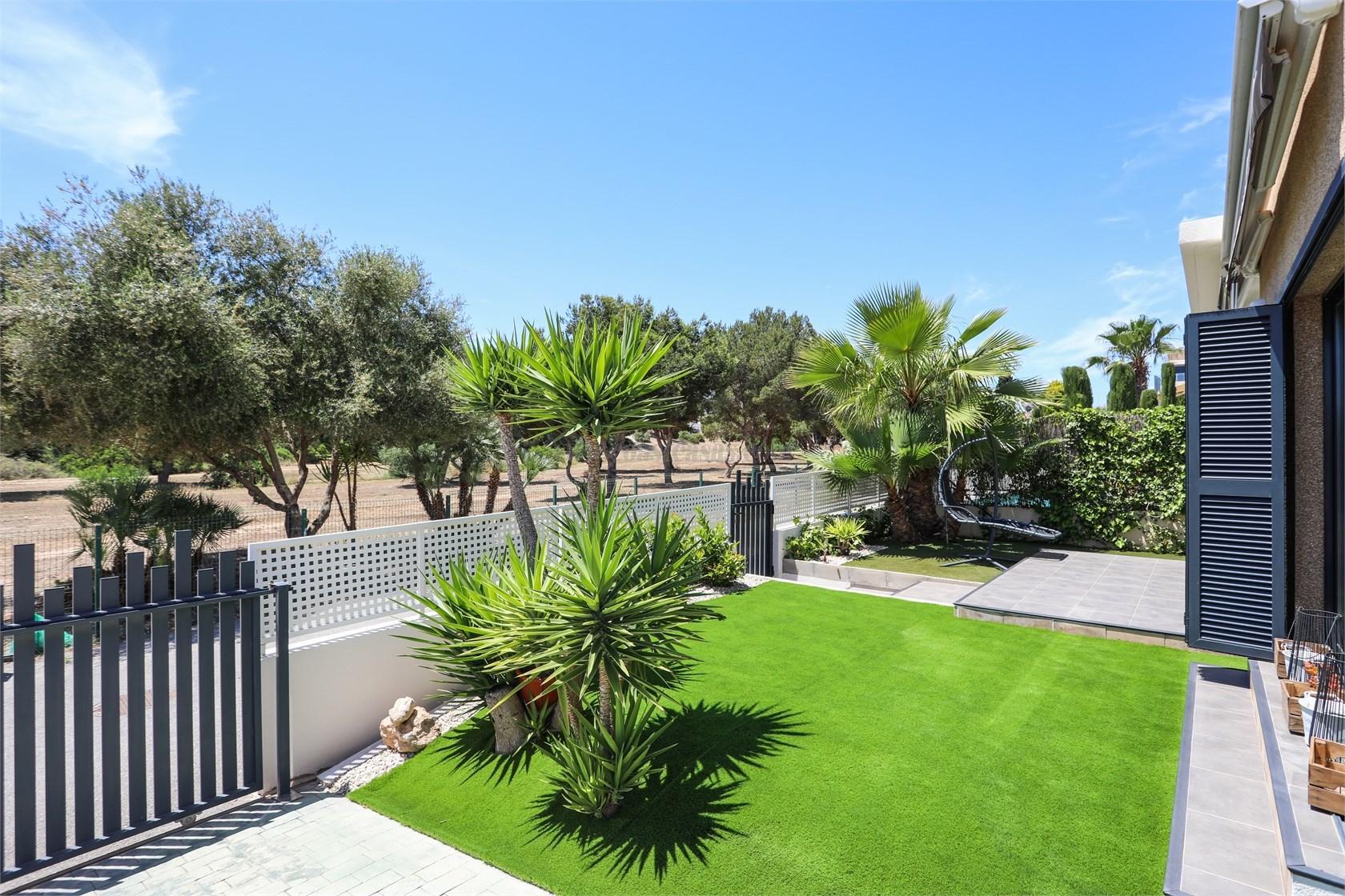 Venta de chalet en Orihuela Costa